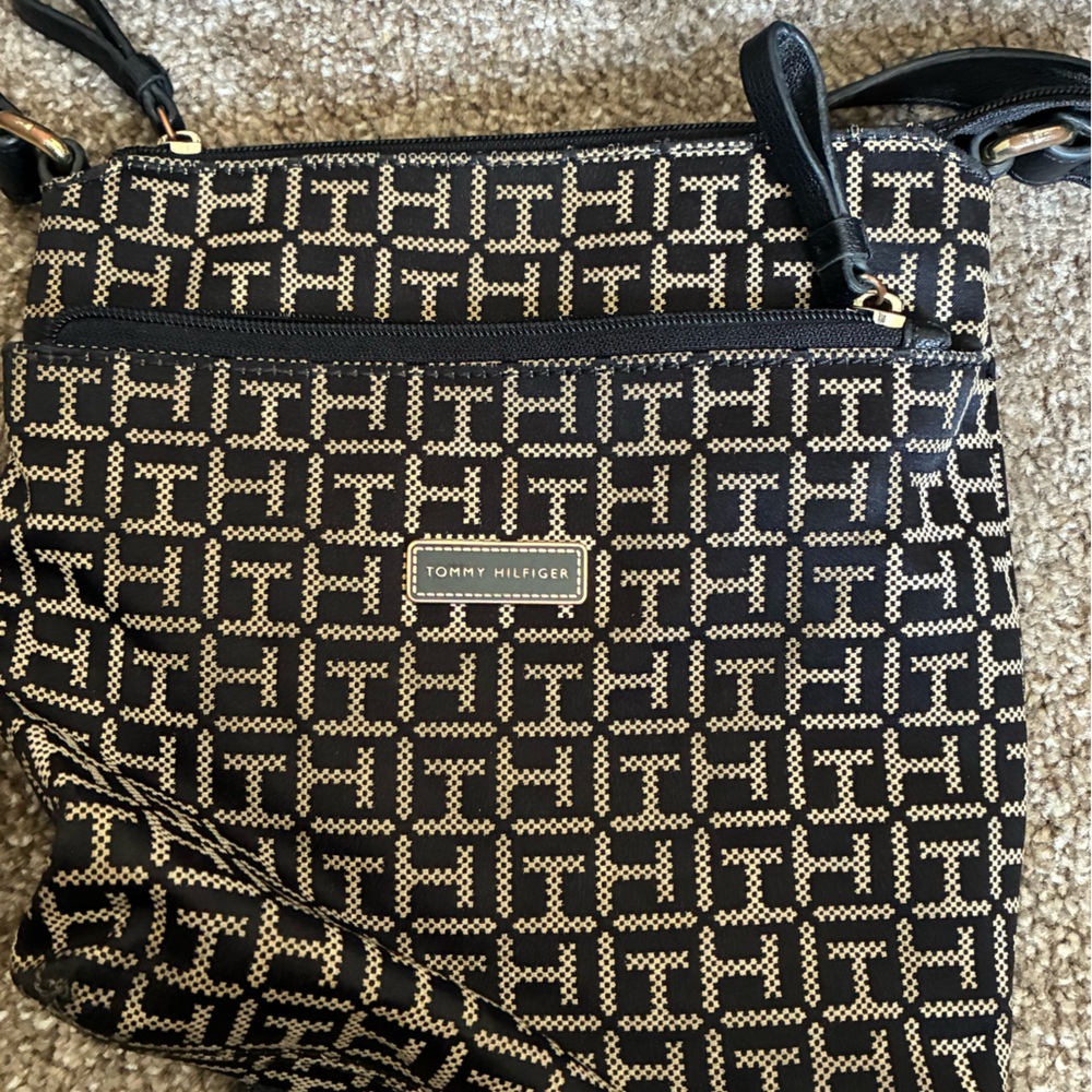 Tommy Hilfiger Black and Cream